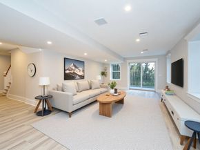 6 Briar Ln, Natick MA 01760