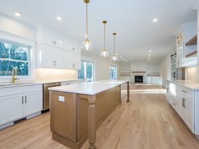 6 Briar Ln, Natick MA 01760