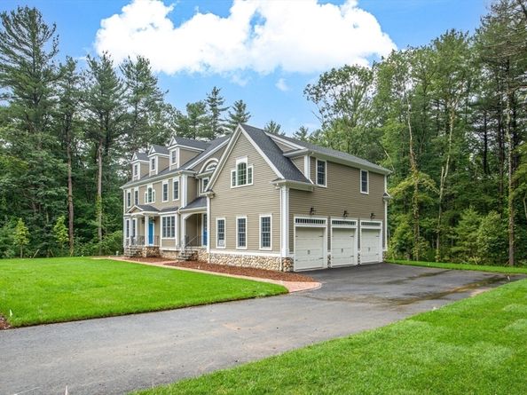 262 Meadowbrook Rd, Dedham MA 02026
