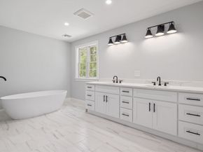 262 Meadowbrook Rd, Dedham MA 02026