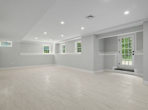 262 Meadowbrook Rd, Dedham MA 02026