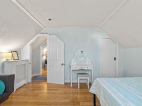 8 Westwood Rd, Plymouth MA 02360