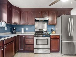 8 Westwood Rd, Plymouth MA 02360