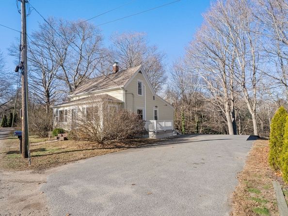 8 Westwood Rd, Plymouth MA 02360