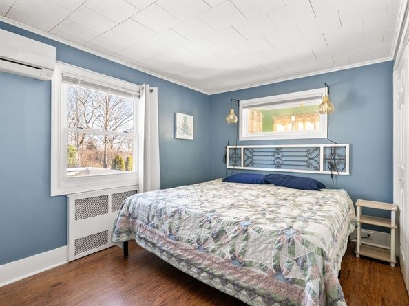 8 Westwood Rd, Plymouth MA 02360