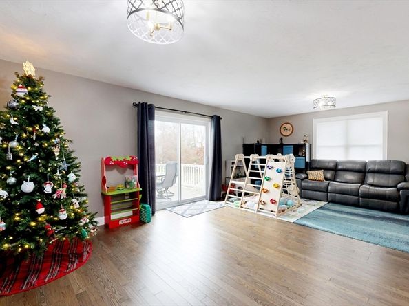 3 Old Field Way 3, Lakeville MA 02347