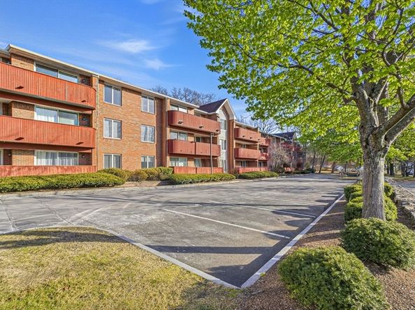 100 Rosemary Way 324, Needham MA 02494