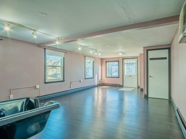 146 Burrill St, Swampscott MA 01907