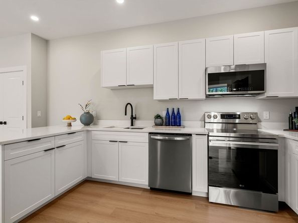 7 Cross St 102, Wilmington MA 01887