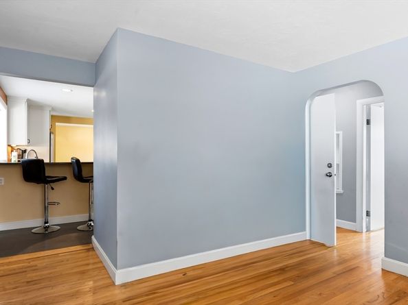 7 Saint Paul St, Fitchburg MA 01420