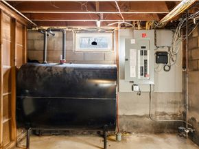 7 Saint Paul St, Fitchburg MA 01420