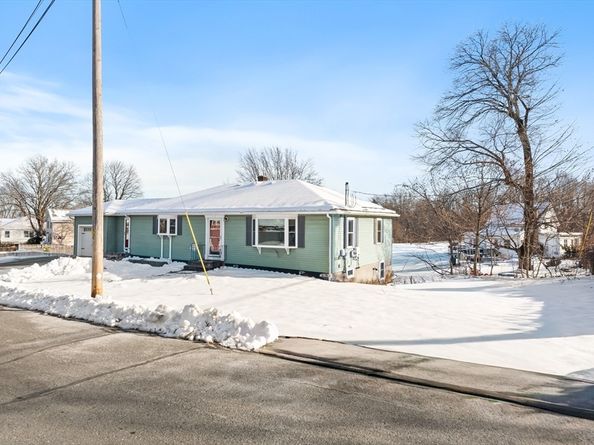 7 Saint Paul St, Fitchburg MA 01420