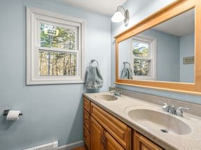 10 Mockingbird Hill, Bridgewater MA 02324