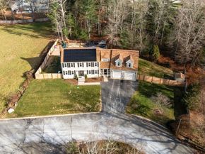 10 Mockingbird Hill, Bridgewater MA 02324