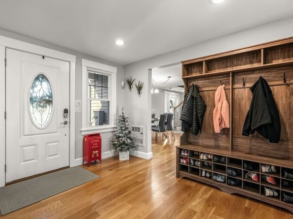 10 Mockingbird Hill, Bridgewater MA 02324