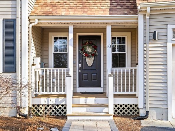 10 Mockingbird Hill, Bridgewater MA 02324