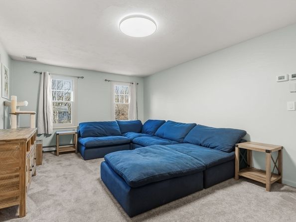 10 Mockingbird Hill, Bridgewater MA 02324