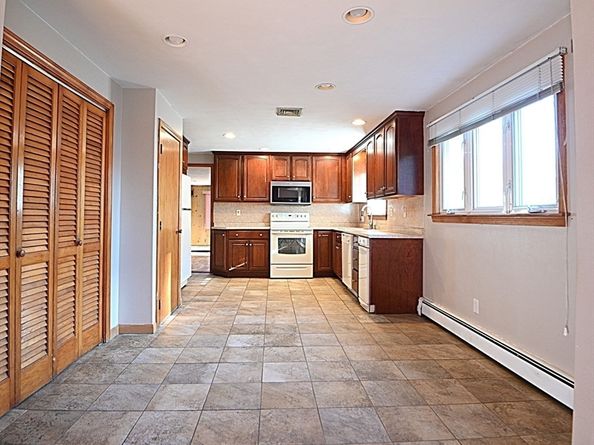 12 College Dr, Brockton MA 02301