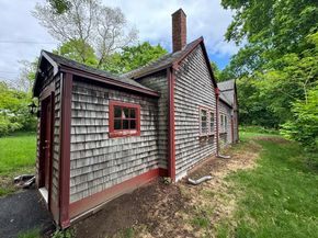 54 Plymouth St, East Bridgewater MA 02333