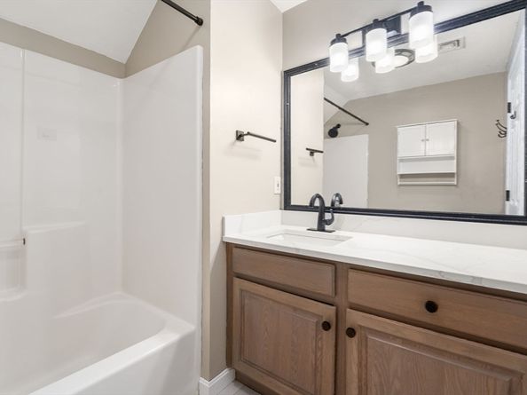 45 Ireta Rd, Shrewsbury MA 01545