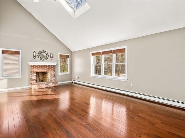 45 Ireta Rd, Shrewsbury MA 01545