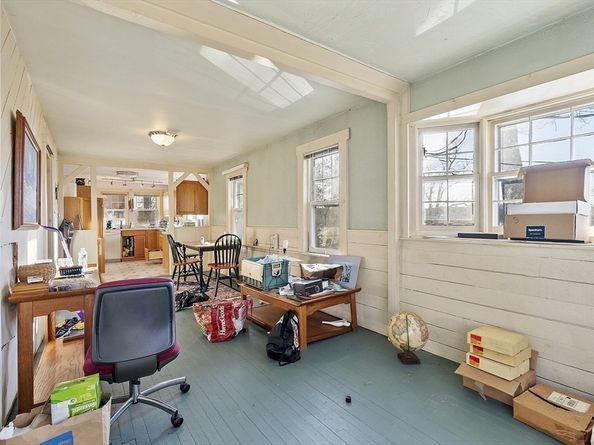 2 Kosta Ave, Rutland MA 01543