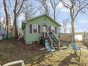 2 Kosta Ave, Rutland MA 01543