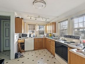 2 Kosta Ave, Rutland MA 01543