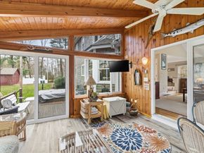 7 Farmside Dr, Pembroke MA 02359