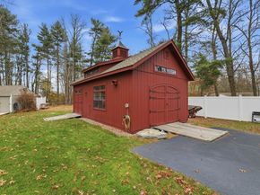 7 Farmside Dr, Pembroke MA 02359