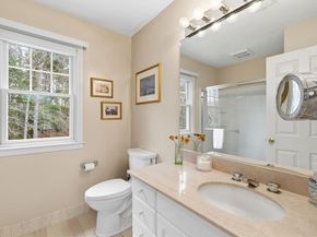 7 Farmside Dr, Pembroke MA 02359