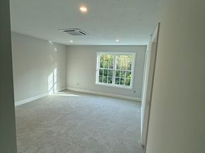 63 North St B, Worcester MA 01605