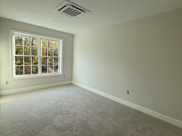 63 North St B, Worcester MA 01605