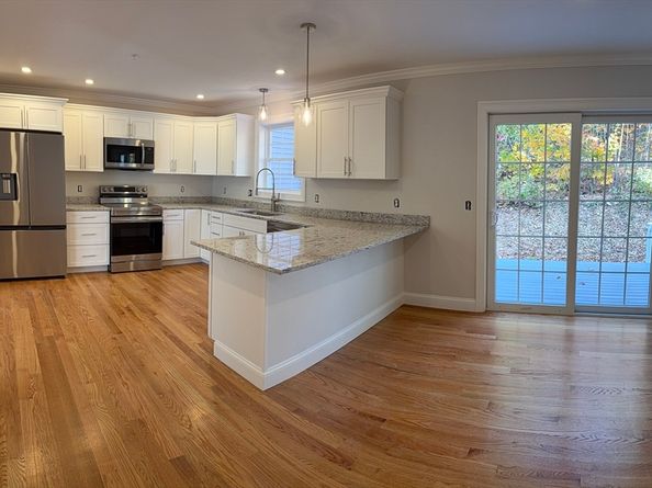 63 North St B, Worcester MA 01605