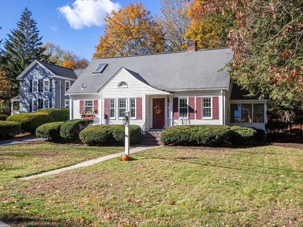 207 Hartford Street, Westwood MA 02090