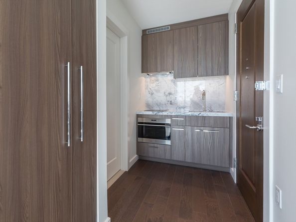 430 Stuart Street 1606, Boston MA 02116