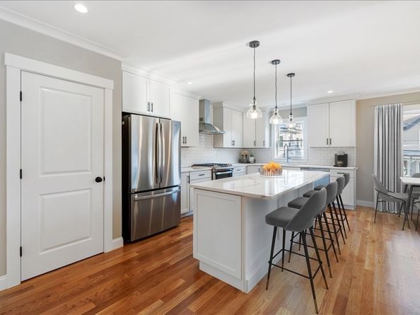 138 Myrtle Street 2, Waltham MA 02453