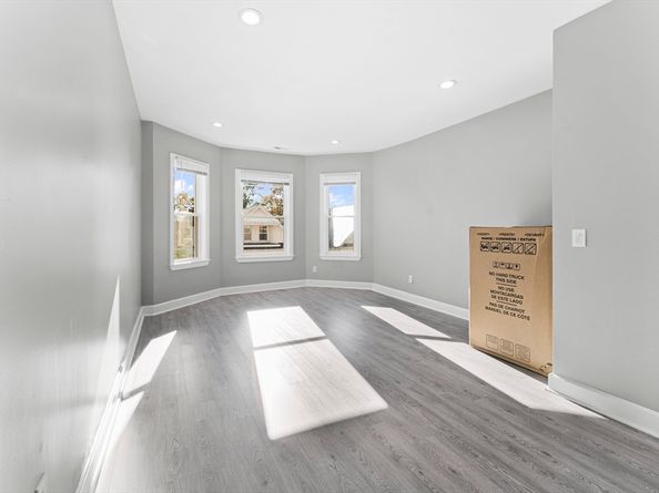 99 Harrishof St, Boston MA 02121