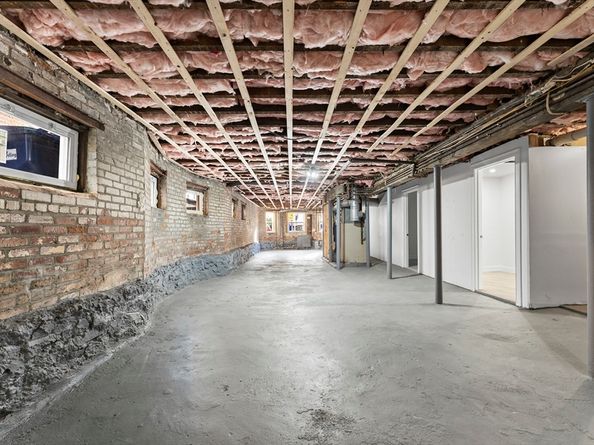 99 Harrishof St, Boston MA 02121