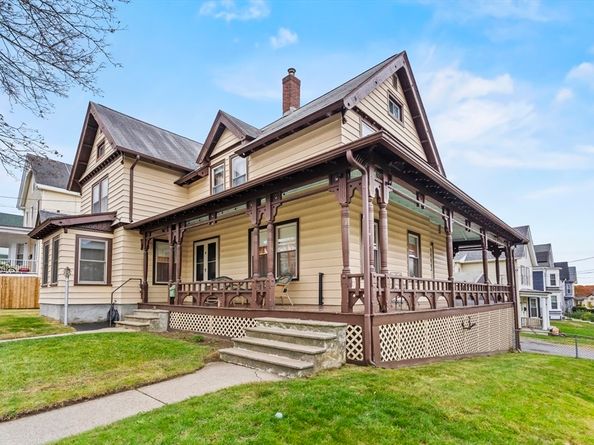 216 Walnut Street, Clinton MA 01510