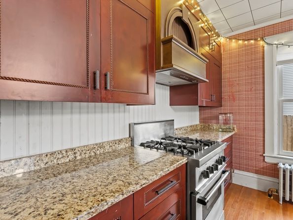 216 Walnut Street, Clinton MA 01510