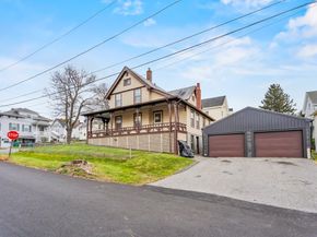 216 Walnut Street, Clinton MA 01510