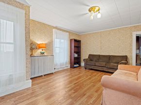 216 Walnut Street, Clinton MA 01510