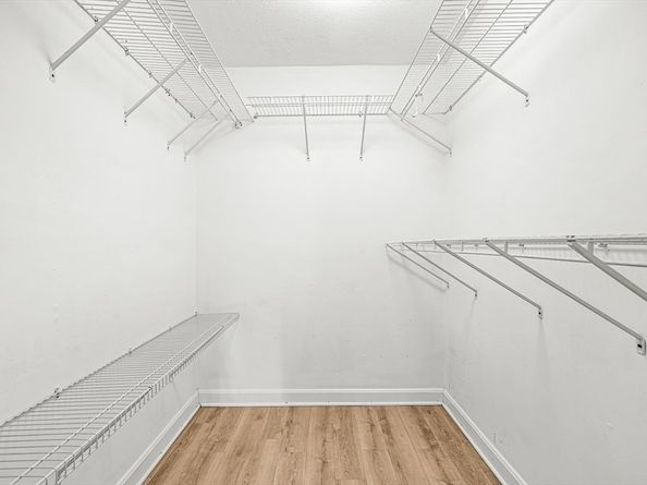 6 Greenbriar Dr 110, North Reading MA 01864