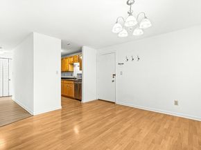 6 Greenbriar Dr 110, North Reading MA 01864