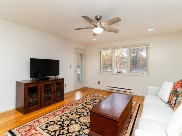 10 Chapman St 202, Weymouth MA 02189