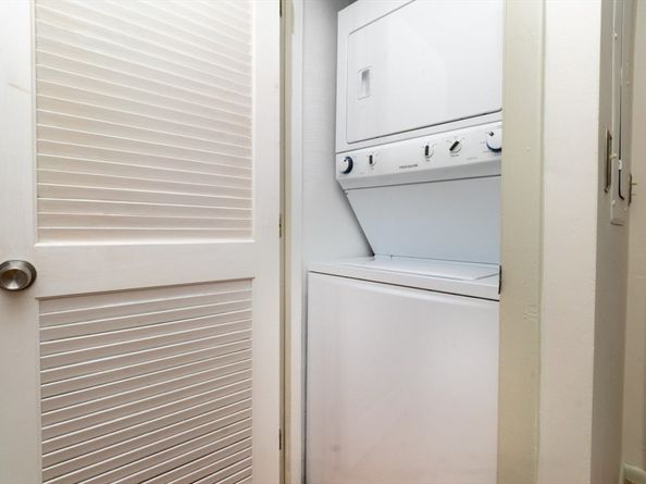 10 Chapman St 202, Weymouth MA 02189