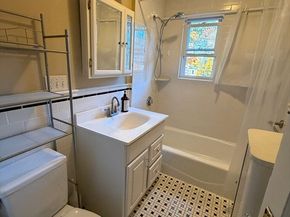 173-175 Warren St, Newton MA 02459