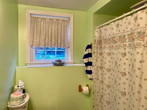 142 Baldwin Rd, Billerica MA 01821