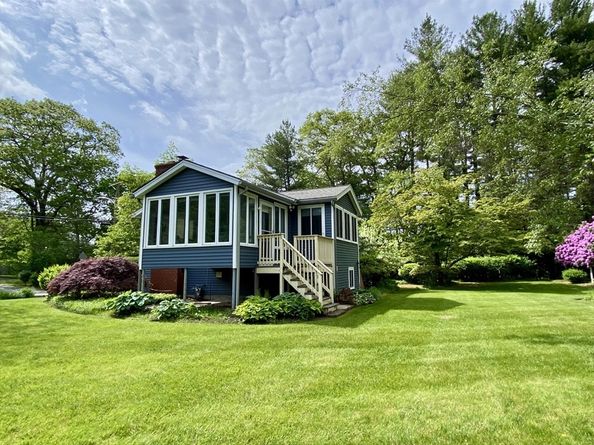 142 Baldwin Rd, Billerica MA 01821